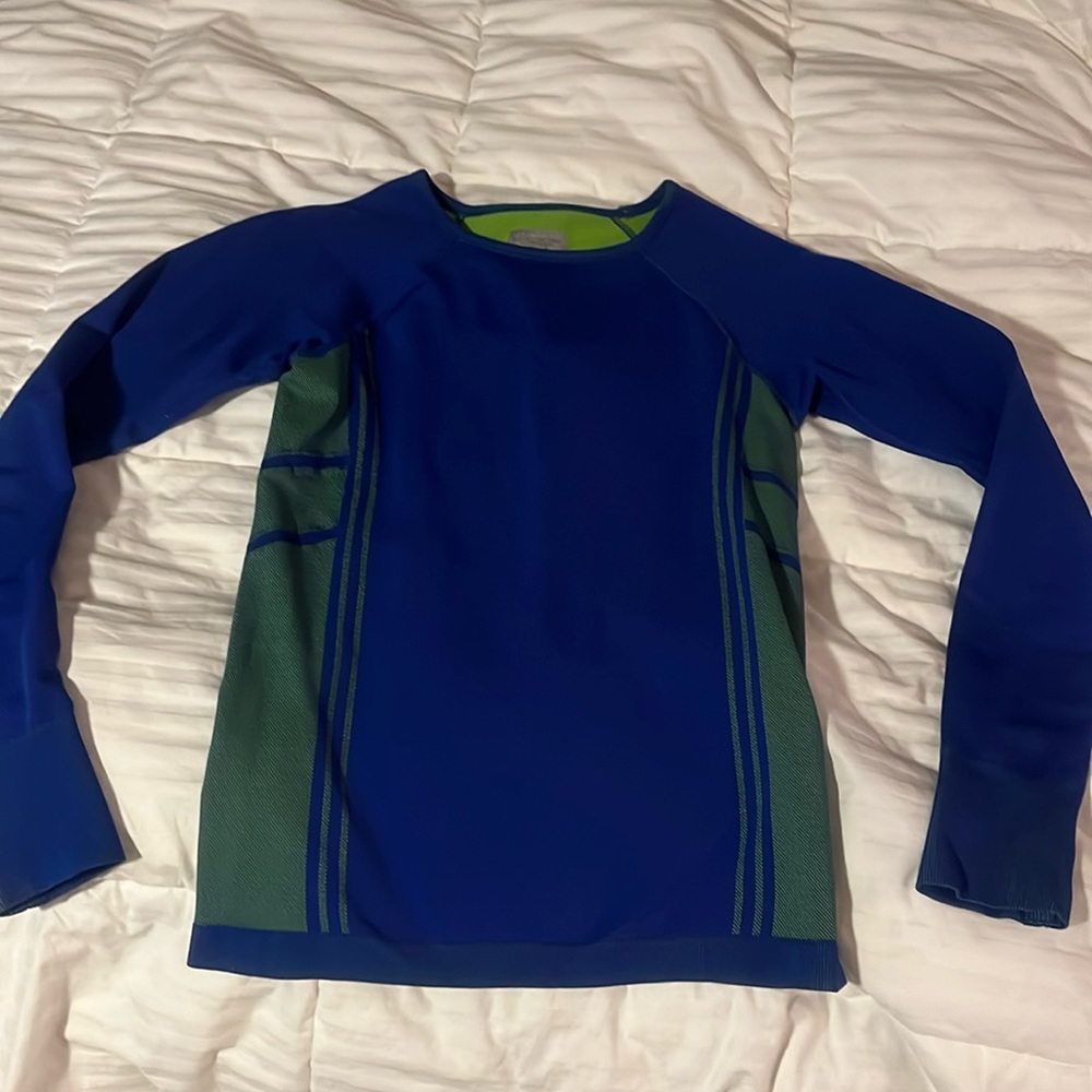 Athleta Neothermal Long Sleeve Blue and Green Crewneck